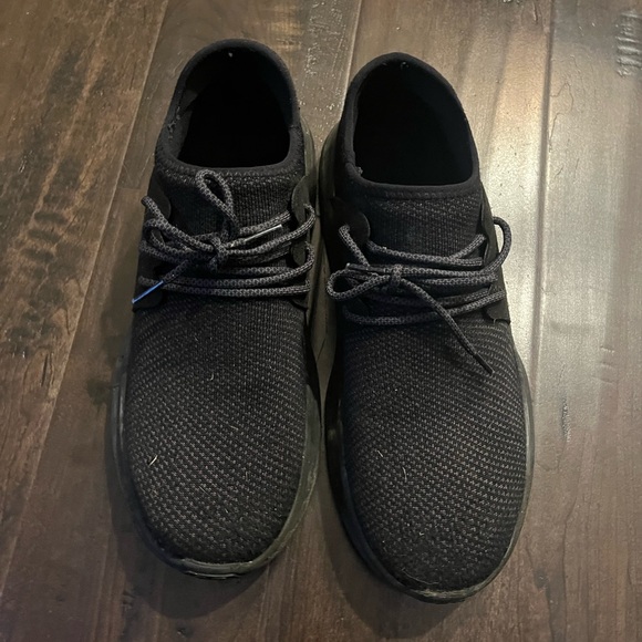 Vessi Black Athletic Shoes - Picture 2 of 4